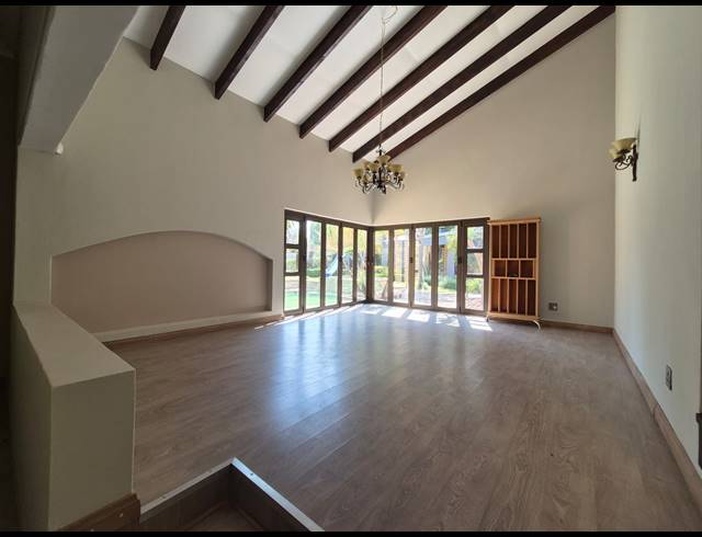5 BEDROOM HOUSE FOR SALE IN VANDERBIJLPARK SW 5
